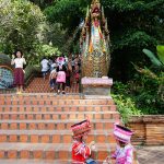 Naga-Treppe des Wat Phra That Doi Suthep Tempel in Chiang Mai