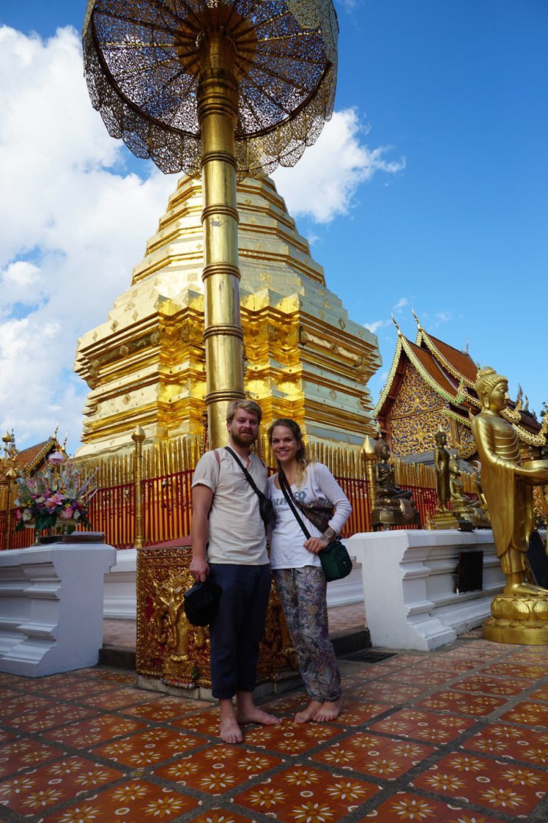 Goldener Chedi im inneren Befinden sich die Überreste des Buddahs - Wat Phra That Doi Suthep